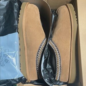 UGG Men's Tasman II color Chestnut